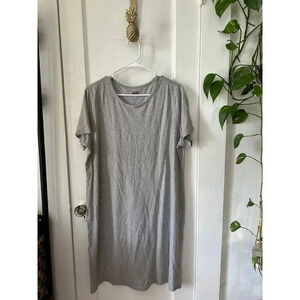Basic Editions Women’s size 2x-large gray t-shirt dress